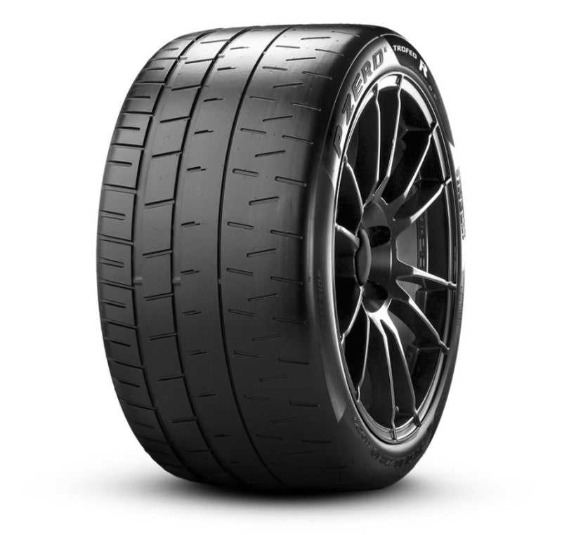 2302800 Pirelli P-Zero Trofeo R Tire - 245/40ZR18 (97Y) pir2302800