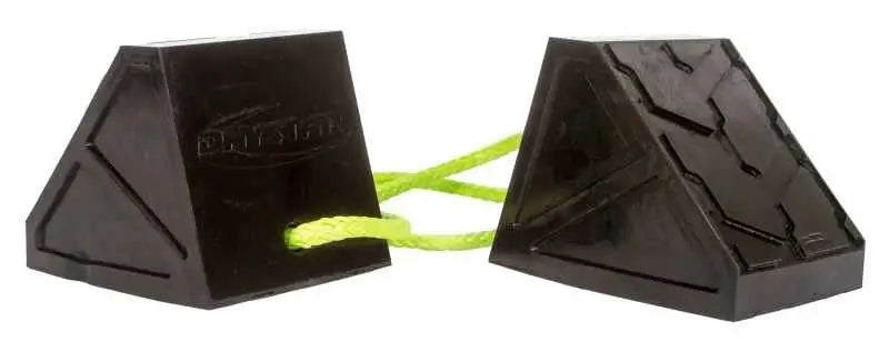 Daystar Dual Wheel Chock With 3 Foot Plasma Rope Tether ku30010bk