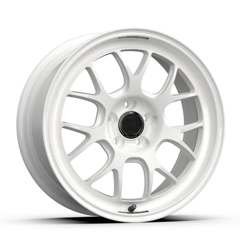 fifteen52 Apex RSR 18x9.5 5x114.3 38mm ET 73.1mm Center Bore Rally White fftrsarw-89554-38