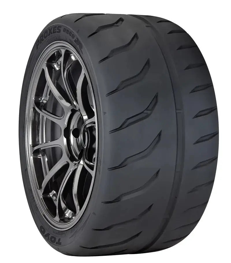 Toyo Proxes R888R Tire - 305/35ZR18 105Y toy104460